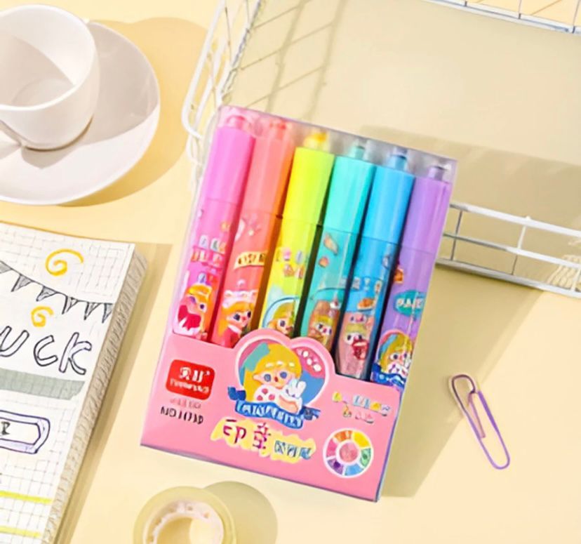 Highlighter with Cute Stamp